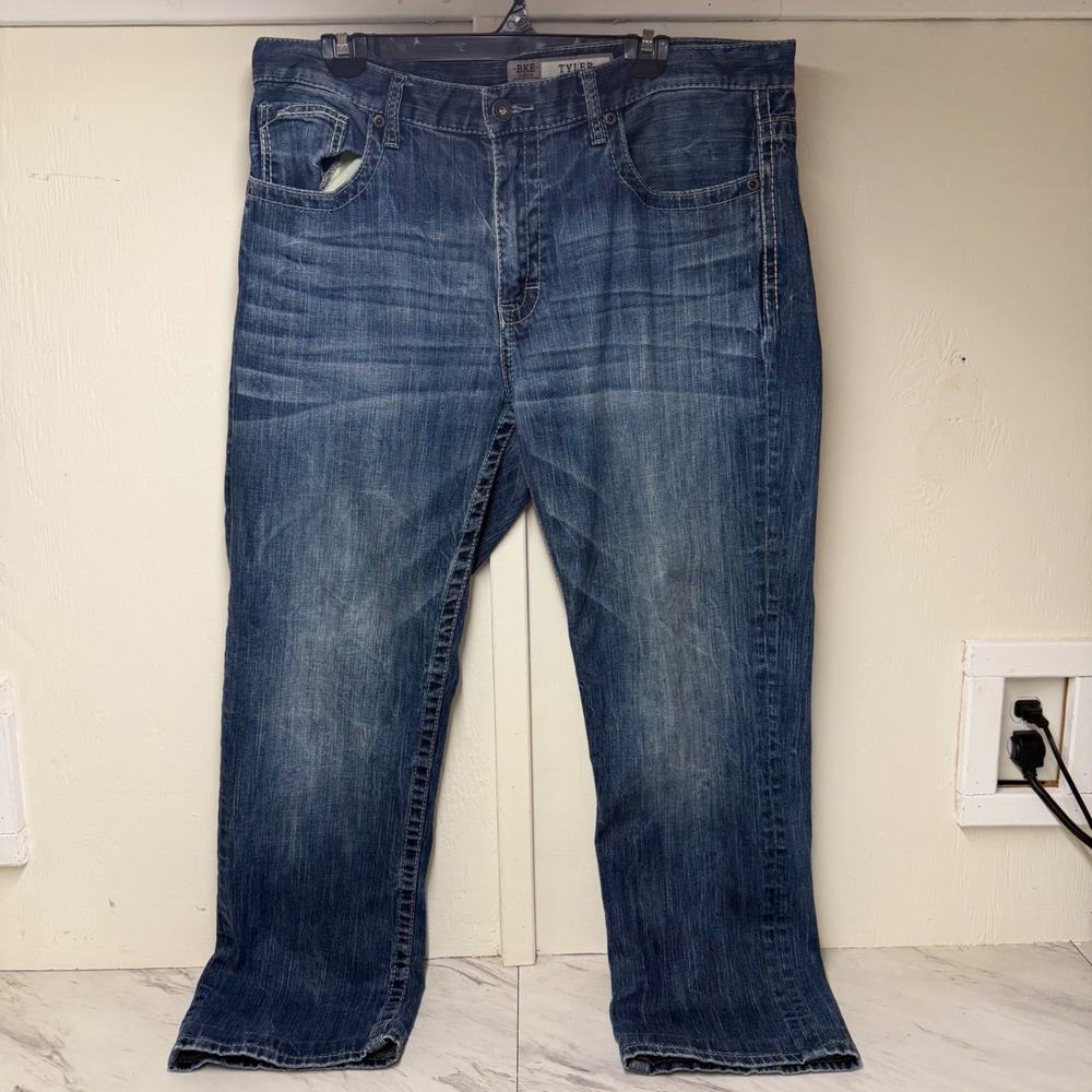 BKE Tyler Straight Leg Jeans Mens 36R Medium Wash Denim Stretch Casual Pants